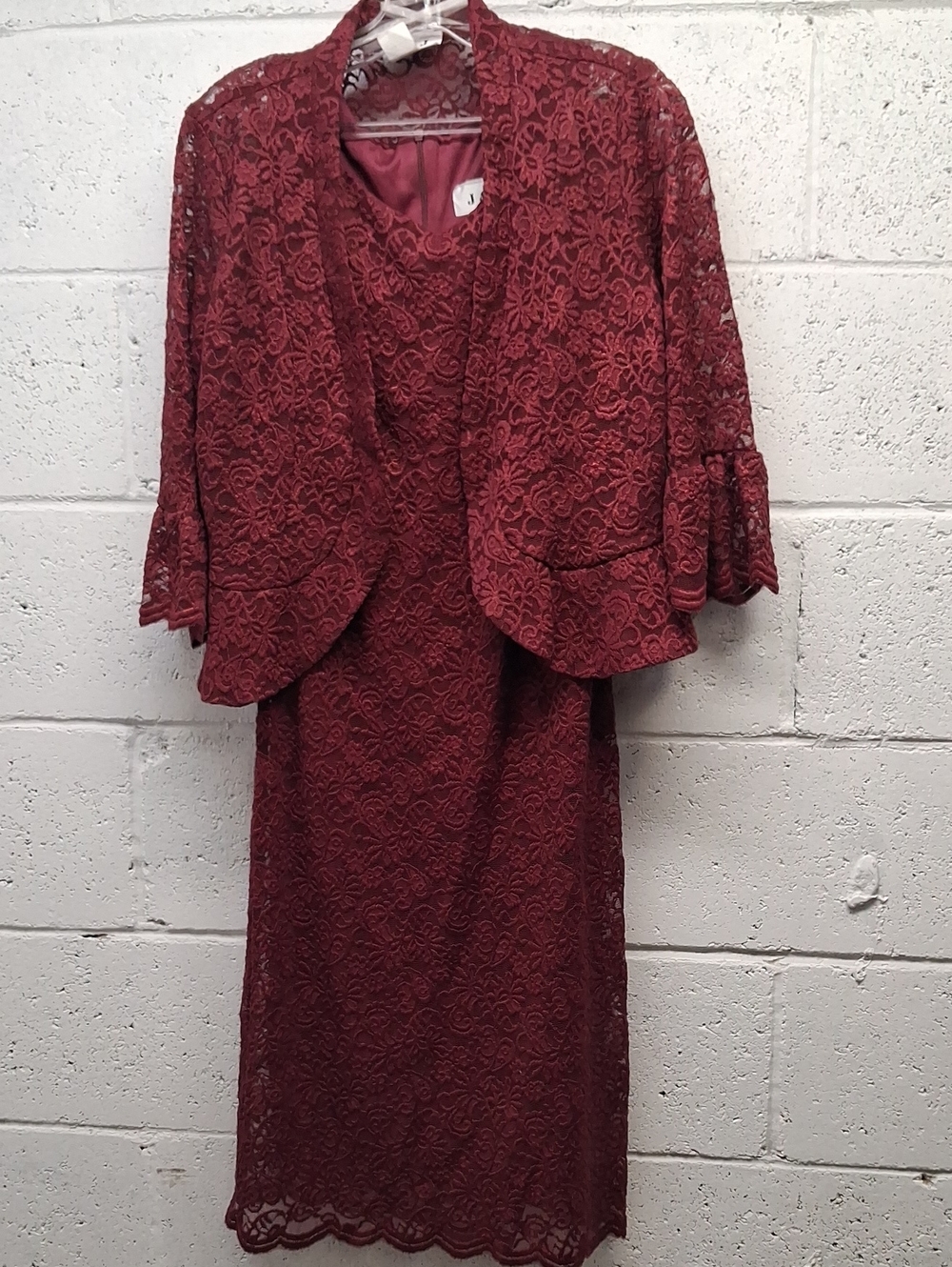 NWOT J&J's Womens Burgundy 2pc Lace Jacket & Dress Set